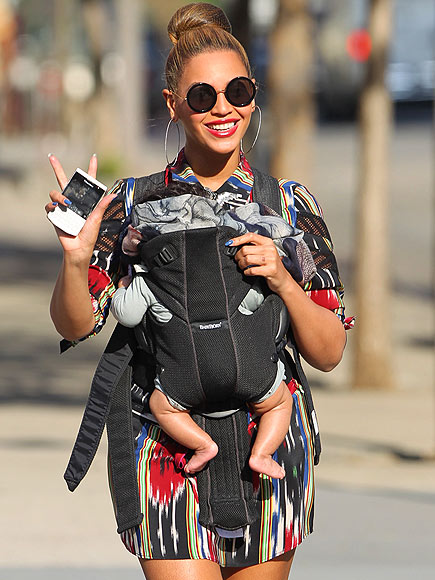 Beyonce Blue Ivy Carter Beyonce Blue Ivy Thakoon Resort 2012 Central Park Fashion