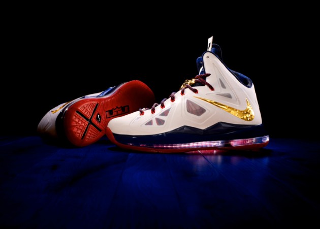 Nike LeBron X Sneaker Nike LeBron X Sneaker LeBron James Sneakers Shoes